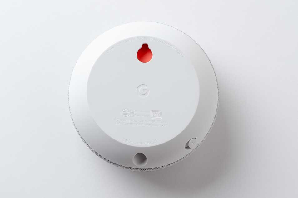 Google Nest Miniの裏面