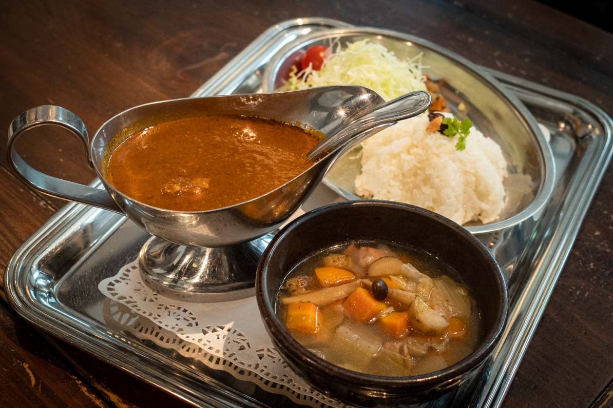 武相荘のチキンカレー